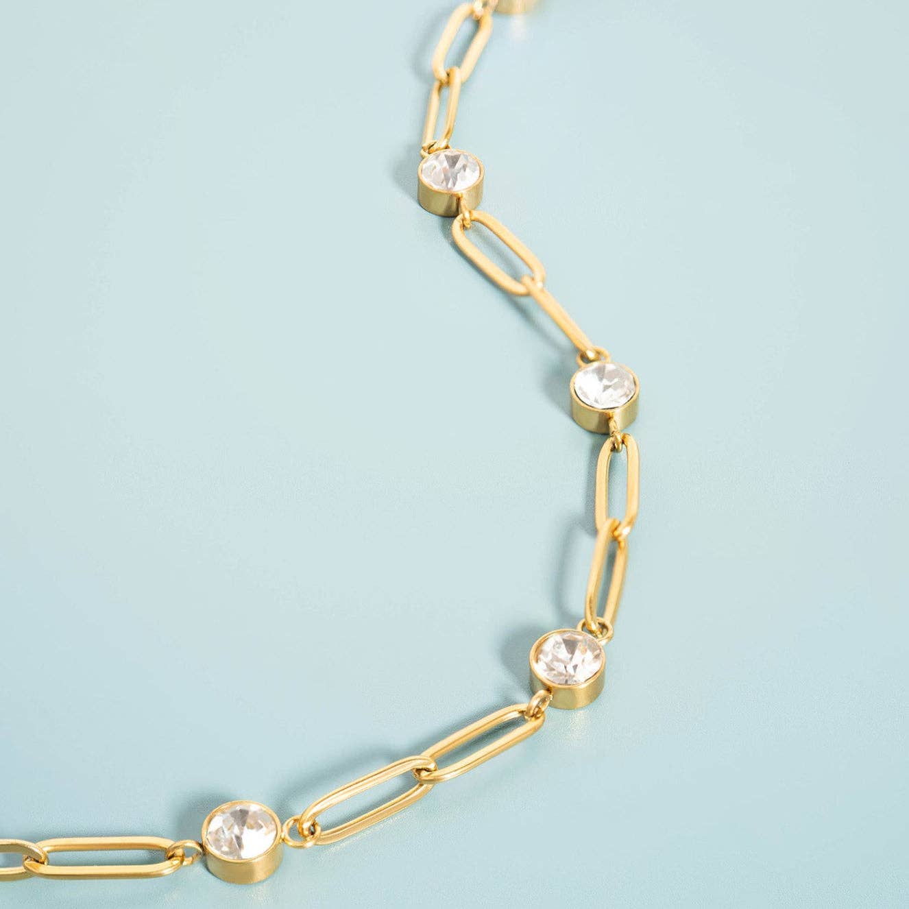 18K Gold PVD Station Stone Stone Paperclip Chain Bracelet