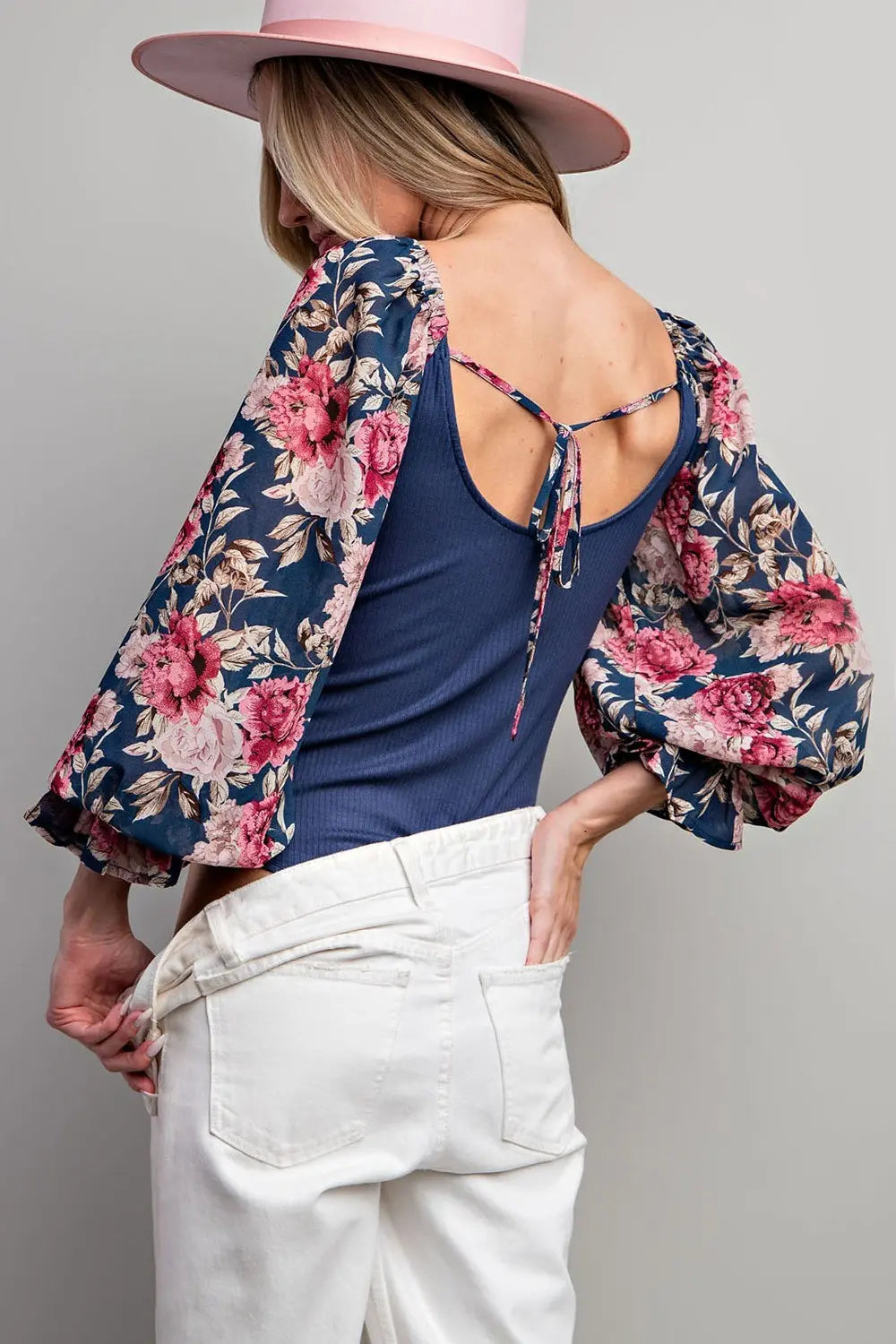 OPEN BACK FLORAL BUBBLE SLEEVE BODYSUIT