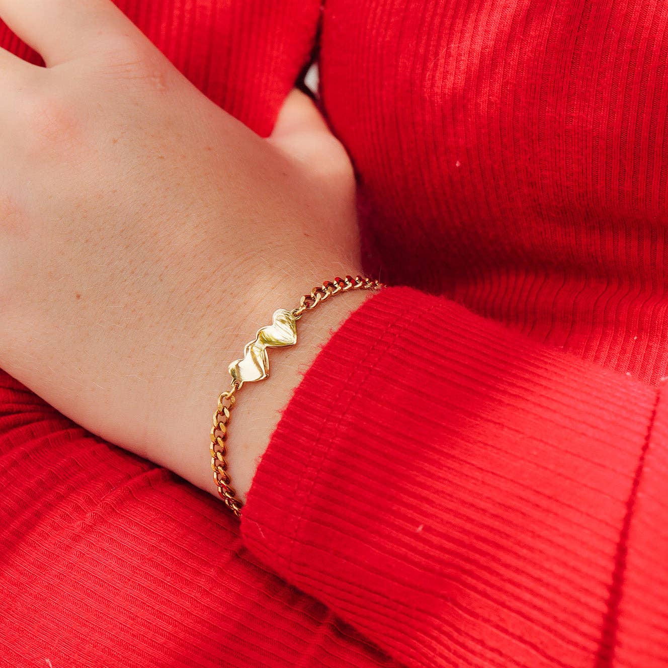 18K Gold PVD Stainless Steel Engravable 2 Hearts on Curb Chain Bracelet