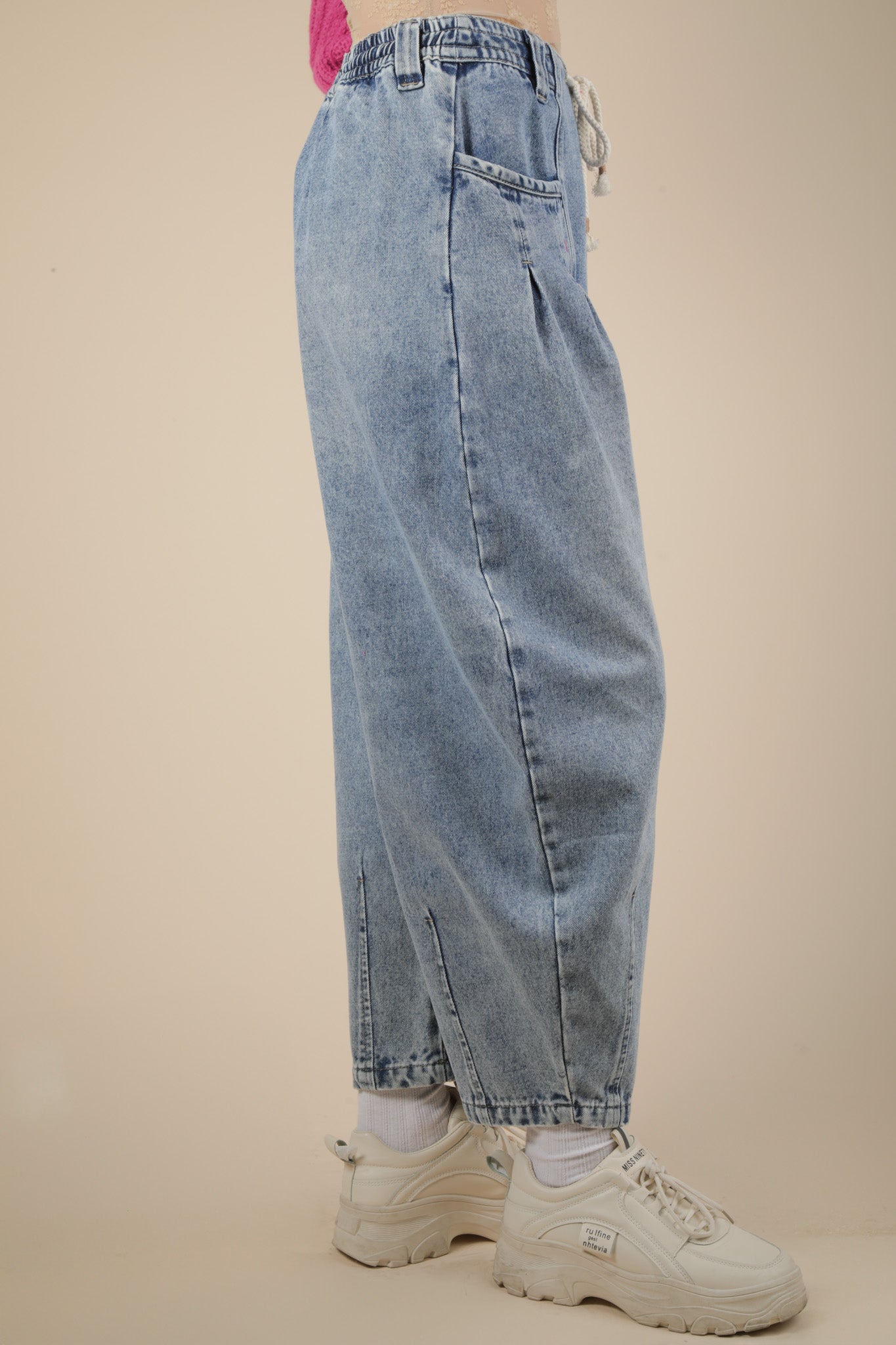 VERY JEAN Washed Denim Barrel Leg Pants