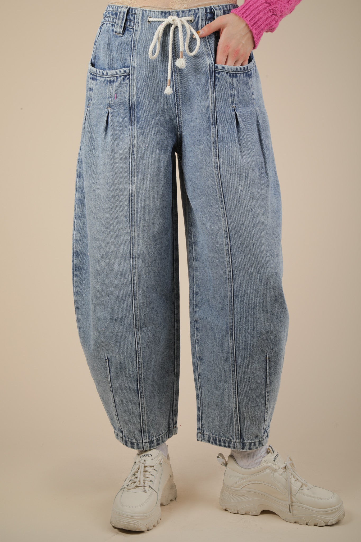 VERY JEAN Washed Denim Barrel Leg Pants