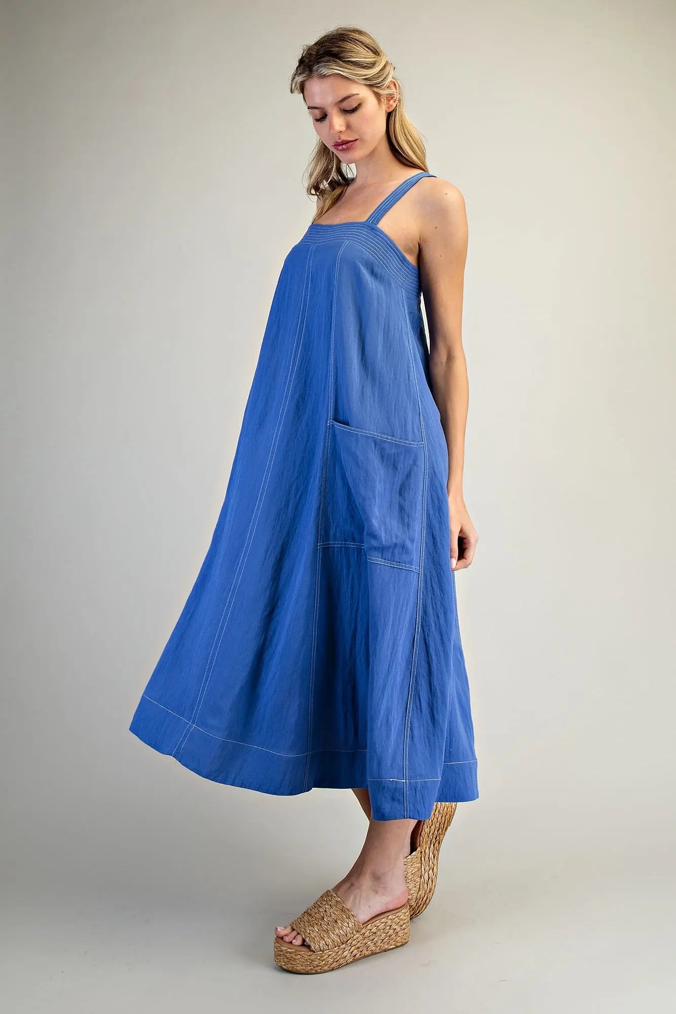 Contrasting Stitch Sleeveless Midi Dress