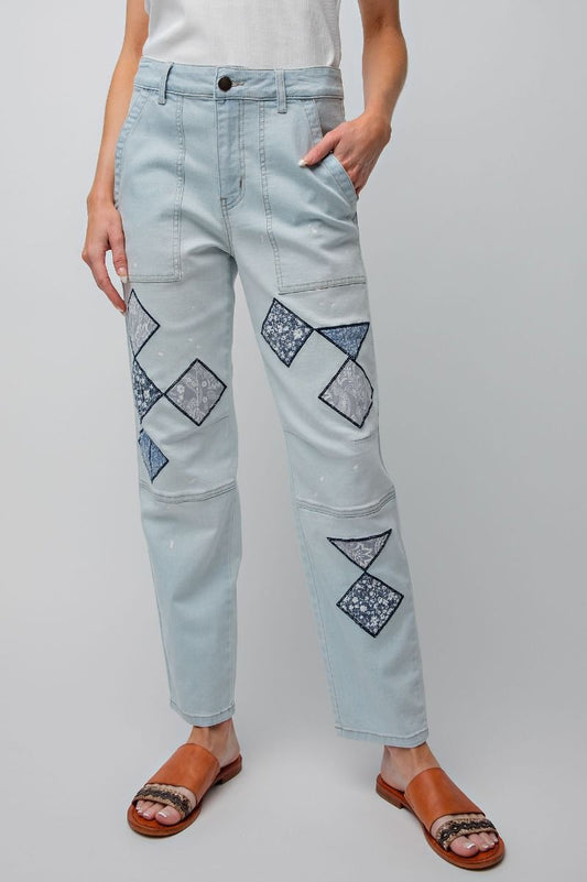 PATCH WORK STRAIGHT LEGS WASHED DENIM PANTS