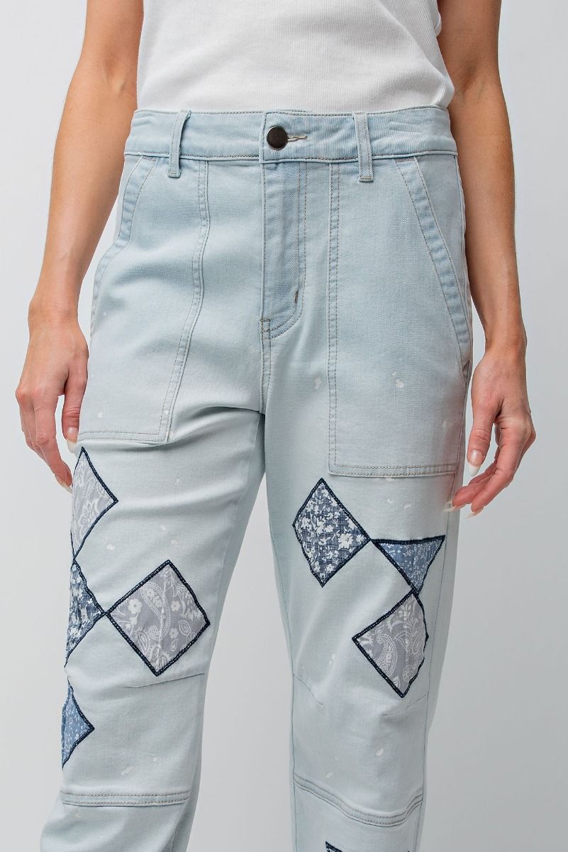 PATCH WORK STRAIGHT LEGS WASHED DENIM PANTS