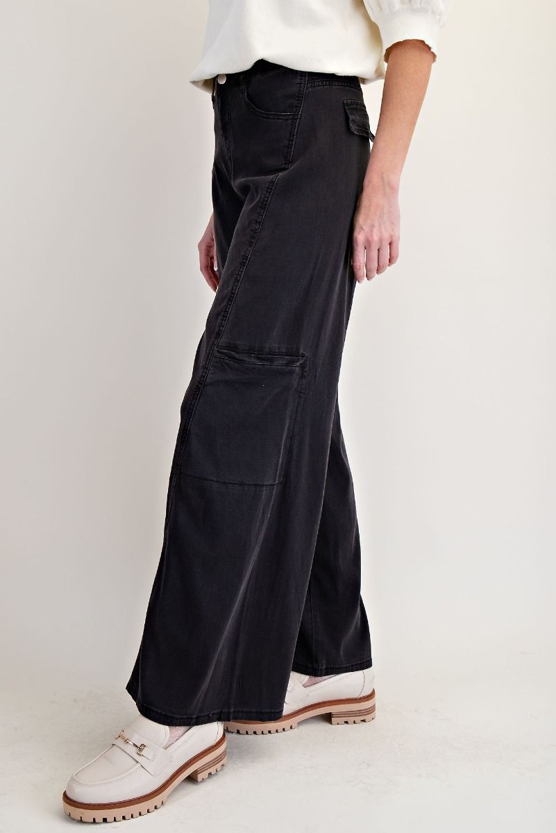 BLACK WASHED DENIM STRAIGHT PANTS