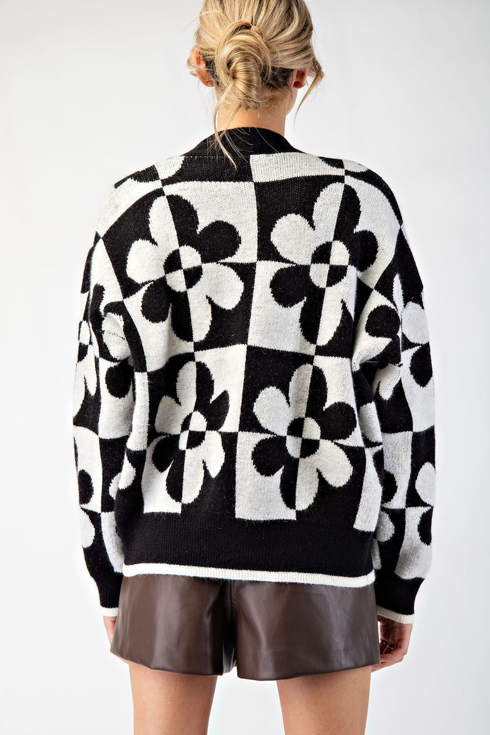PATTERN BUTTON DOWN CARDIGAN