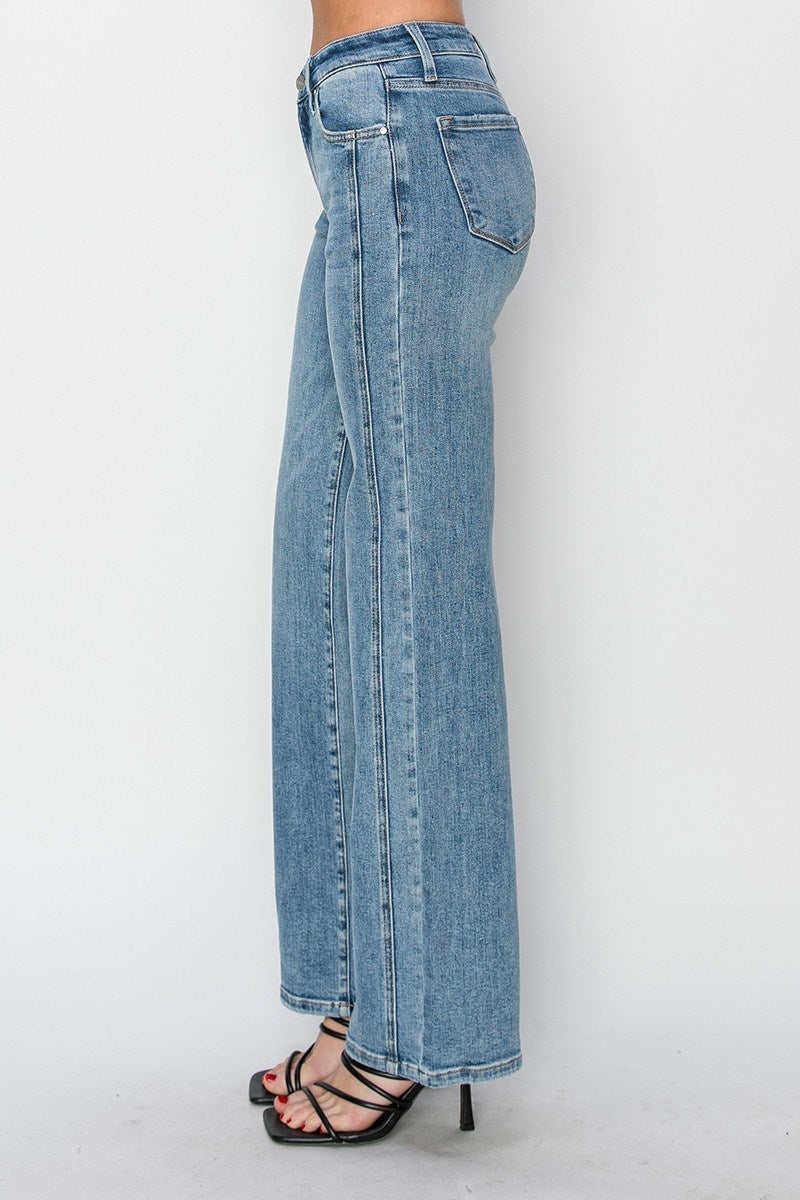 RISEN MEDIUM MID RISE STRAIGHT JEANS
