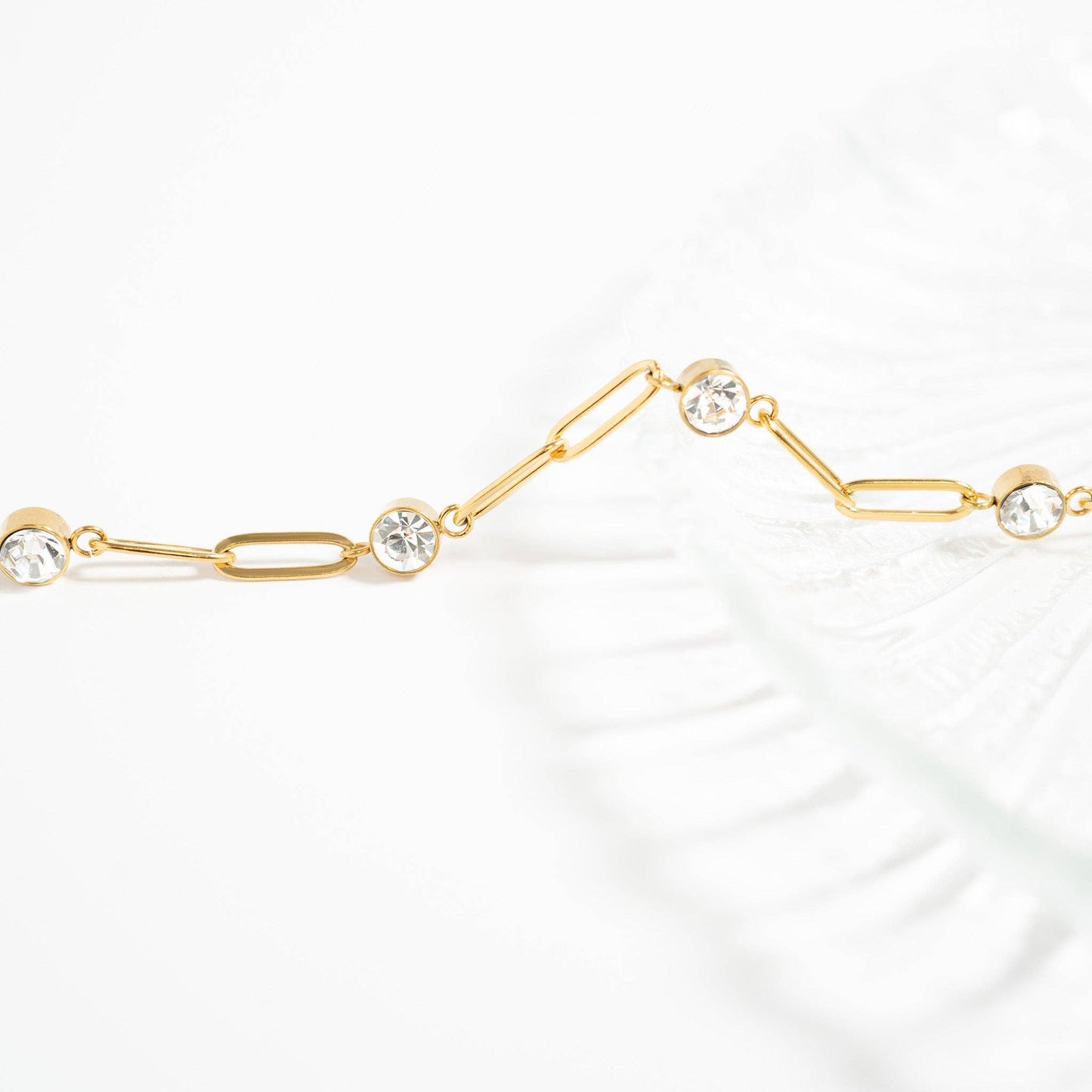 18K Gold PVD Station Stone Stone Paperclip Chain Bracelet