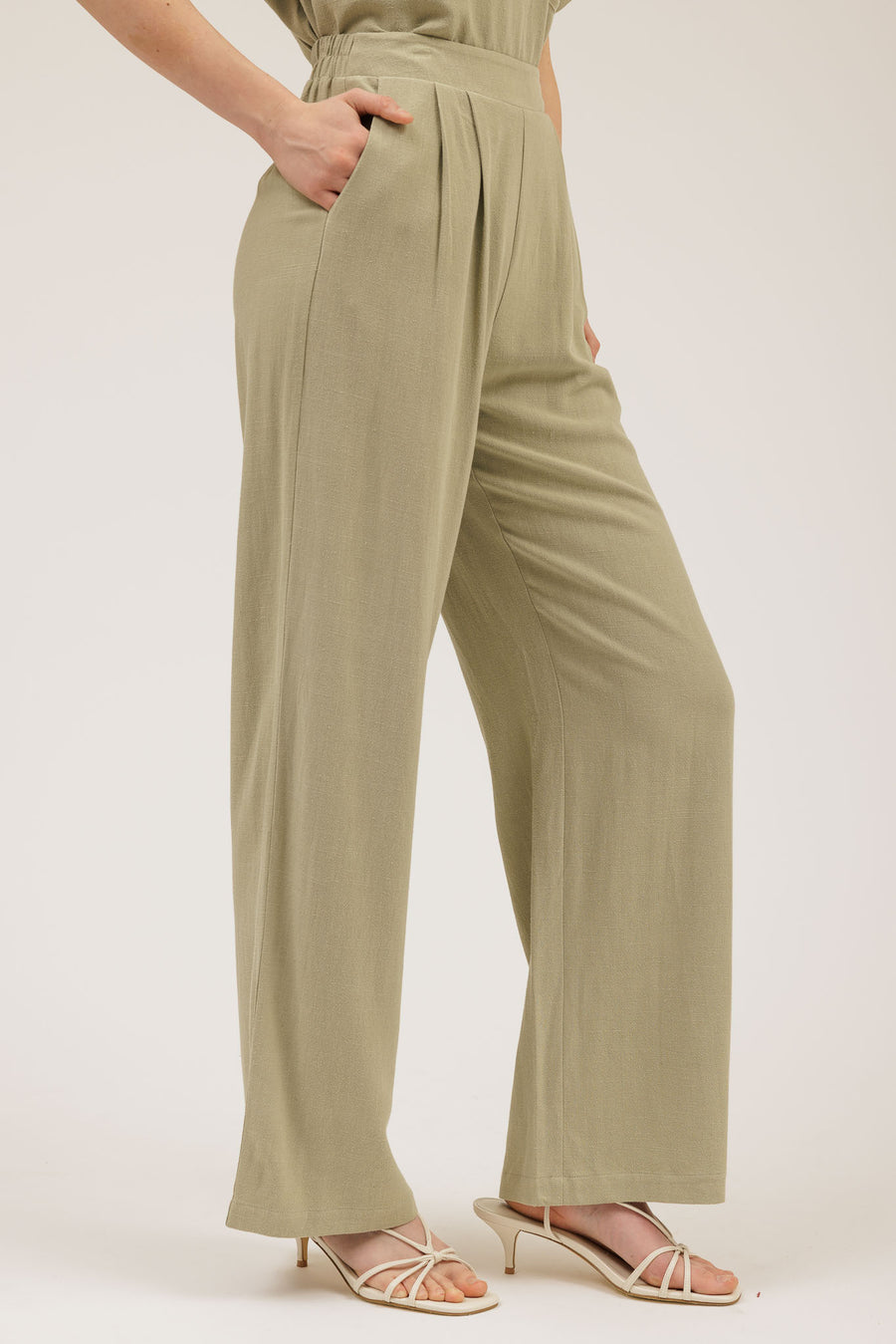 OLIVE LINEN SHORT FOLD SLEEVE BOXY CUT TOP AND HIGH WAIST WIDE LEG PLEATED LINEN PANTS