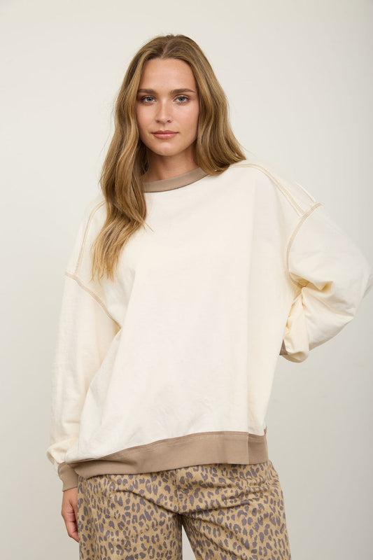 OATMEAL EXPOSED SEAM CONTRAST TRIM KNIT TOP