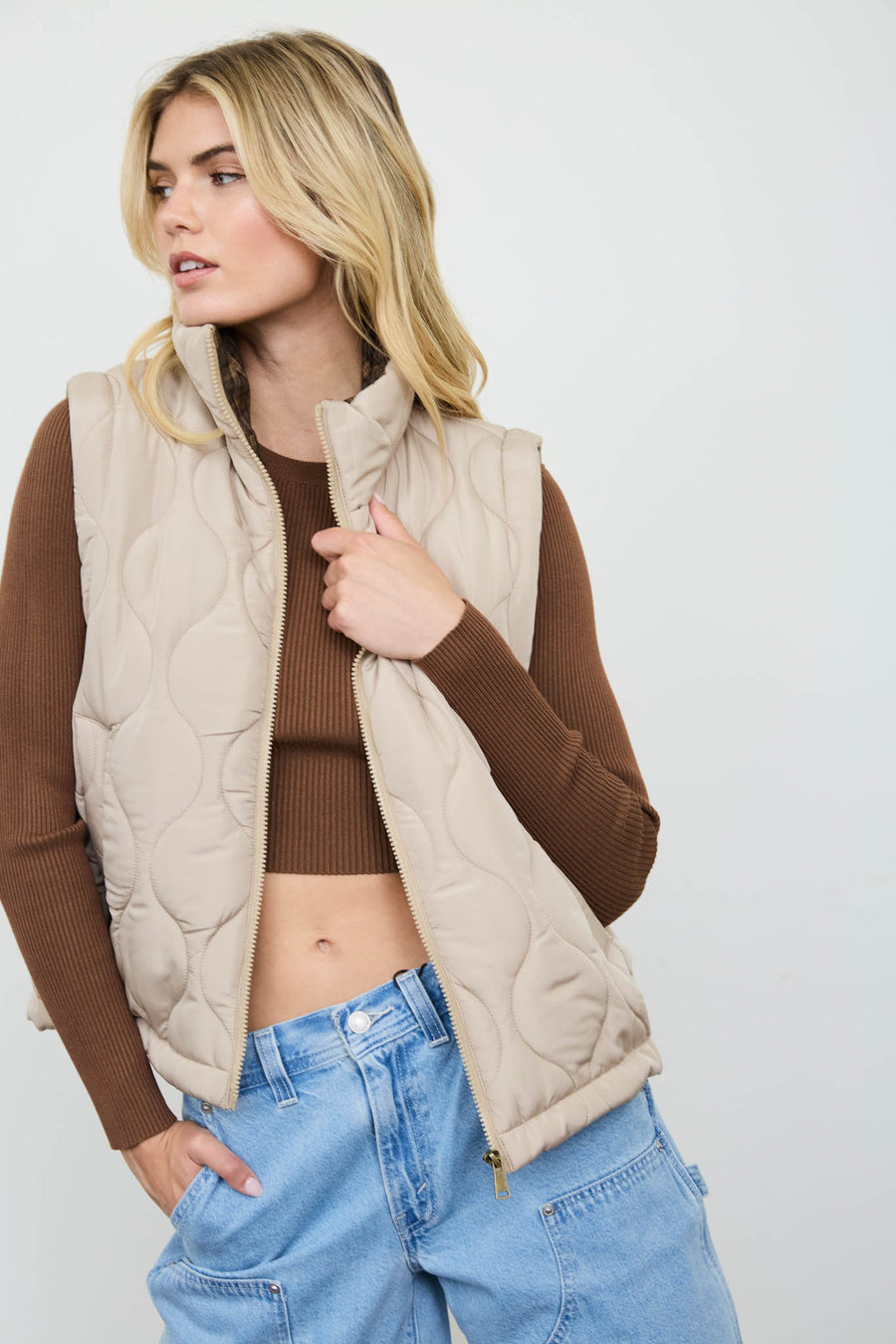 KHAKI PLAID COLLAR QUILTED ZIP-UP VEST