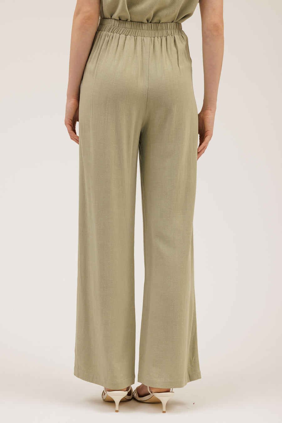 OLIVE LINEN SHORT FOLD SLEEVE BOXY CUT TOP AND HIGH WAIST WIDE LEG PLEATED LINEN PANTS
