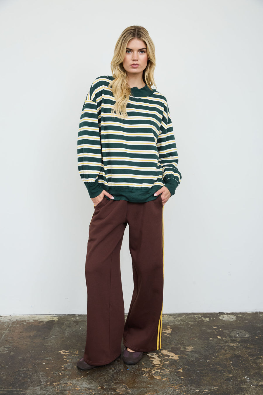 HUNTER GREEN CONTRAST WIDE NECK LONG SLEEVE STRIPE KNIT TOP